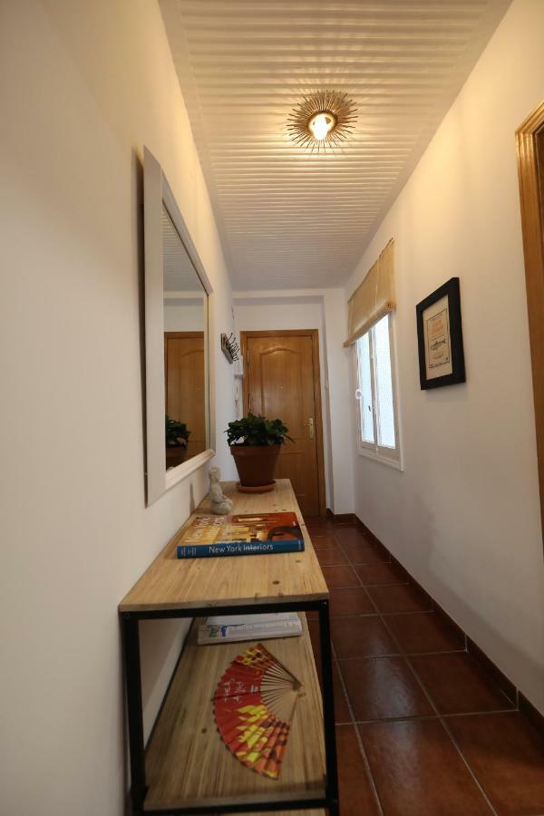 Cozy Apartment City Hall Alicante Eksteriør billede